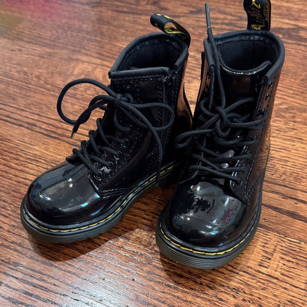 Dr. Martens Shiny Black Kids Boots